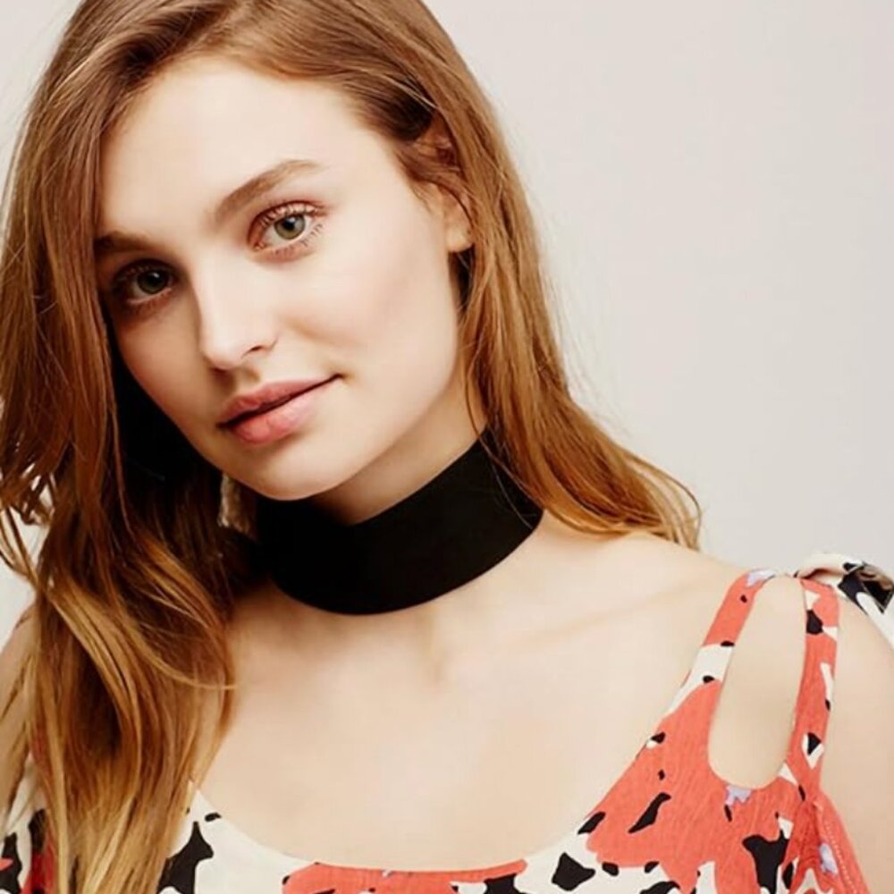 Black Collar Necklace – Adjustable Gothic Choker